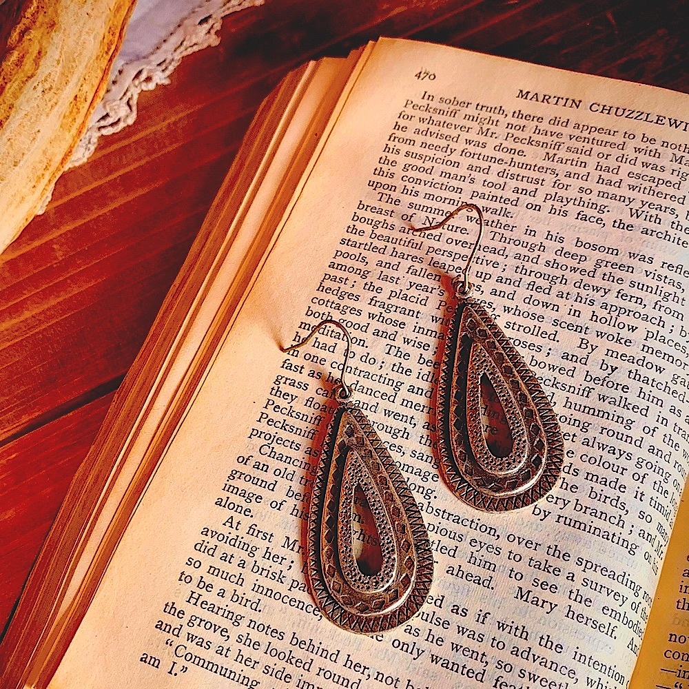 ⚙️3For$30⚙️ NEW Southwestern Teardrop Earrings